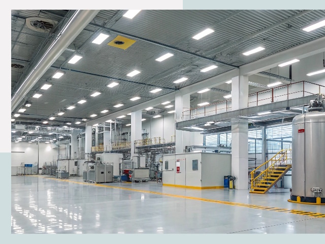 Освещение ангаров в Минеральных Водах от 621 руб. - Эффективные решения